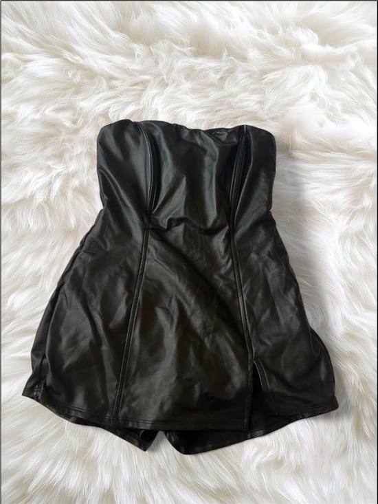 Windsor Pants - Sleek and edgy black faux leather romper from Windsor 🖤